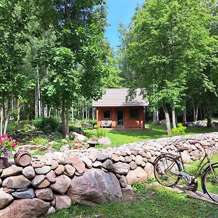 Puhkemaja Mugavustega Majake Kahele Muhumaal