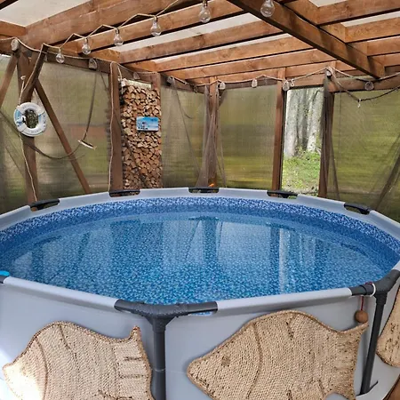 Mugavustega Majake Kahele Muhumaal Vakantiehuis Paenase