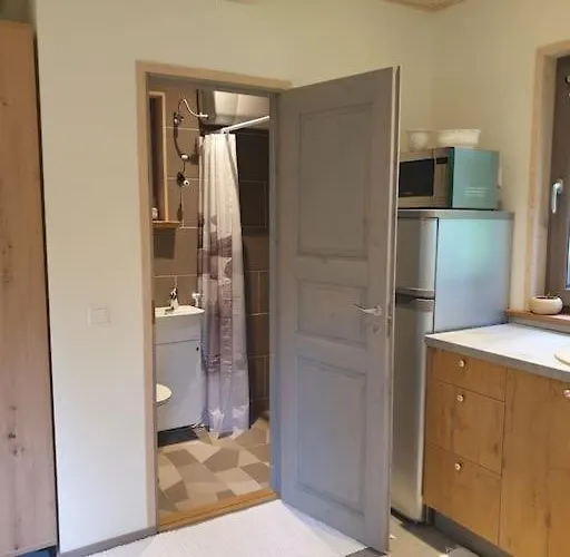 Mugavustega Majake Kahele Muhumaal Paenase