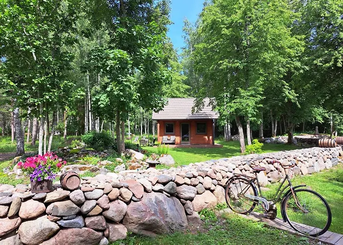 Puhkemaja Mugavustega Majake Kahele Muhumaal